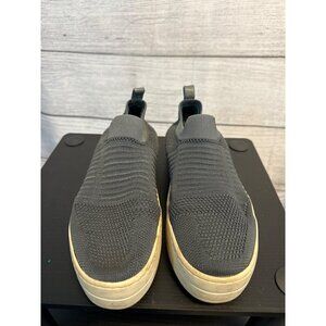 J/Slides Slip-On Knit Sneakers Size 9